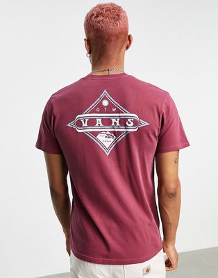Vans Vintage Pointed Shaper back print t-shirt in burgundy-Red