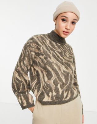 Pieces volume sleeve high neck sweater in chocolate abstract-Multi