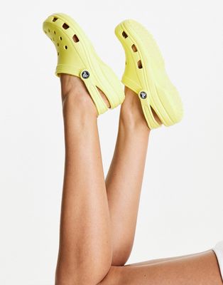 Crocs classic shoes in banana-Yellow