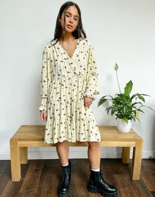 Native Youth very oversized wrap front smock dress in panda party print-Neutral