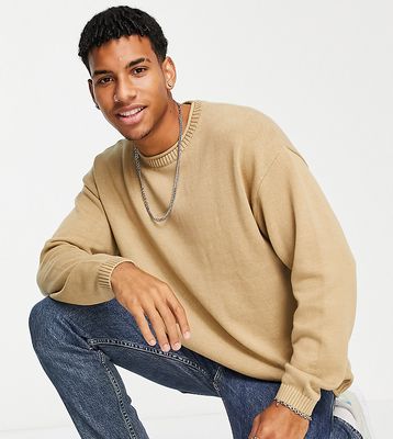 New Look relaxed knitted sweater in camel-Neutral