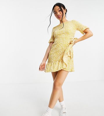 Vero Moda Petite frill mini dress in yellow spot
