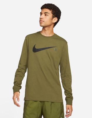 Nike Swoosh Pack long sleeve T-shirt in khaki-Green