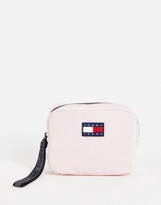 Tommy Jeans nylon washbag in pink
