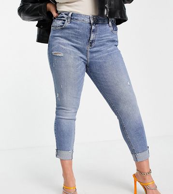 River Island Plus Amelie mid rise ripped jeans in medium blue-Blues