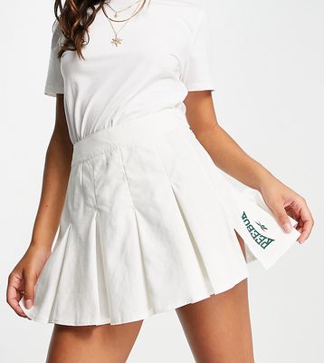 Reebok tennis skirt in off-white - Exclusive to ASOS