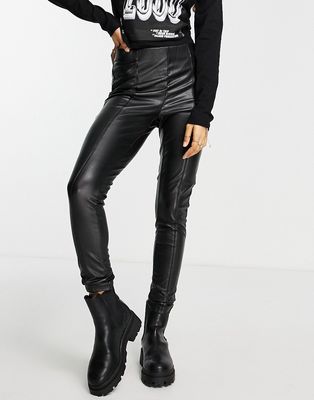 Only faux-leather leggings in black