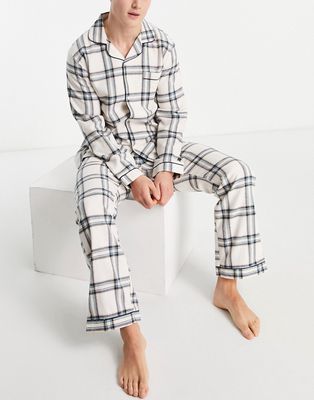 Chelsea Peers button down pajamas in cream check-White