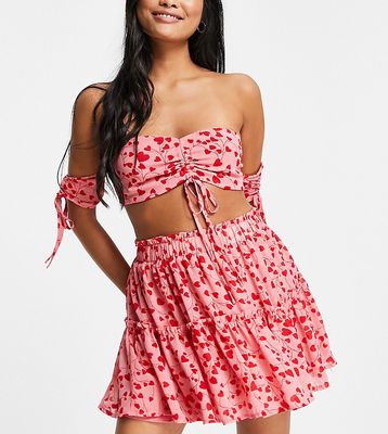 Missguided Petite set heart print mini skirt in pink