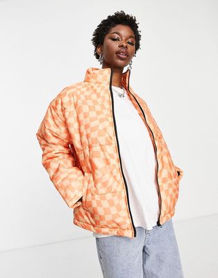 Daisy Street relaxed puffer jacket in orange wavy print