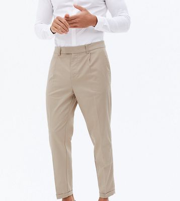 New Look tapered pleated smart pants in stone-Neutral