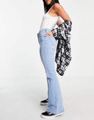 Lee high rise 70s kick flare jeans in blue-Blues