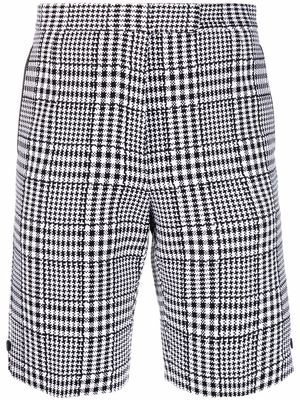 Thom Browne check-pattern shorts - Grey