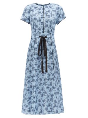Cefinn - Rosie Floral-print Twill Midi Dress - Womens - Blue