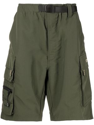 izzue belted-waist shorts - Green