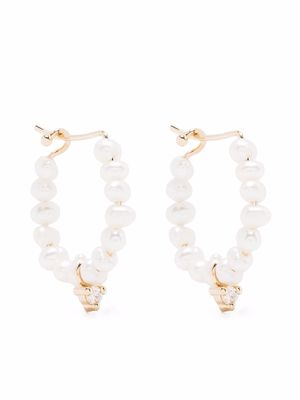 Mizuki 14kt yellow gold pearl diamond hoop earrings