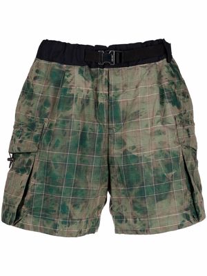 sacai check print dyed shorts - Green