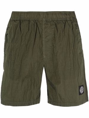 Stone Island logo-patch crinkled swim shorts - Green