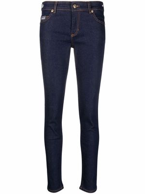 Versace Jeans Couture logo-patch skinny-cut jeans - Blue