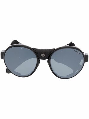 Moncler Eyewear Steradian oversized sunglasses - Black