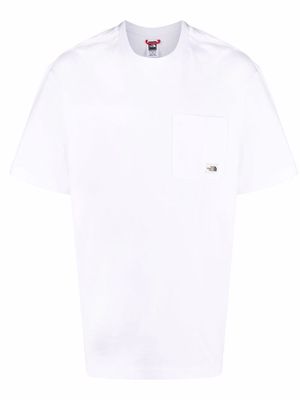 The North Face logo-patch T-shirt - White