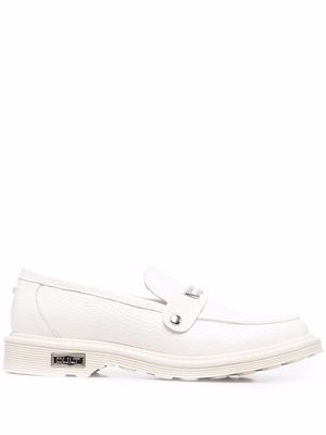 Cult logo-plaque leather loafers - White