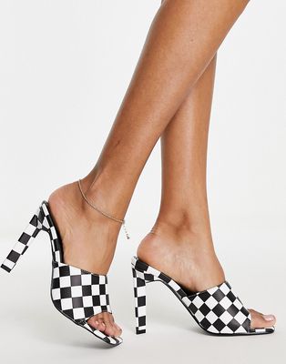 RAID Kaylor heel mule sandal in monochrome checkerboard-Multi