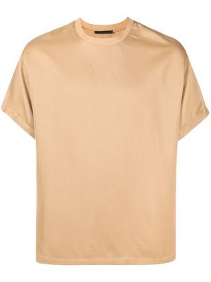 Fear Of God logo-tag drop-shoulder T-Shirt - Brown