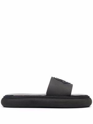 Moncler Jeanne logo-embossed slides - Black