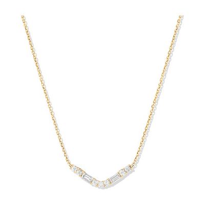 Bageutte-cut diamond V necklace