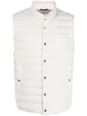 Brunello Cucinelli quilted sleeveless jacket - White