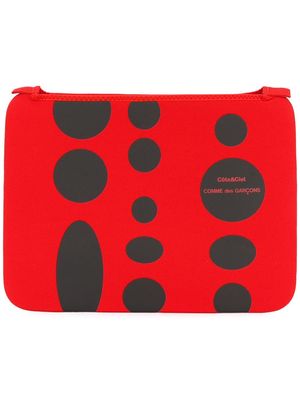 Comme Des Garçons Wallet circle print MacBook Pro 13" case - Red