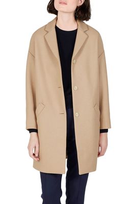 Everlane The Cocoon Wool Blend Coat in Camel