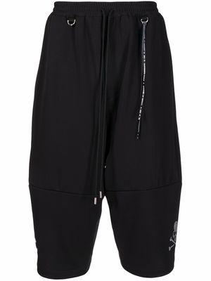 Mastermind Japan dropped crotch embroidered-logo shorts - Black