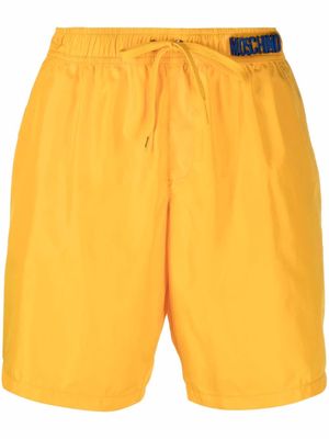 Moschino logo embroidered swim shorts - Yellow