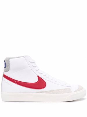 Nike Blazer Mid '77 lace-up trainers - White