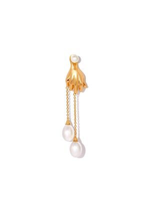 Anissa Kermiche Grab Them By The Balls pearl earring - Gold