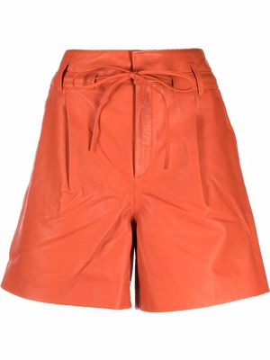 Gestuz tie-fastening leather shorts - Orange
