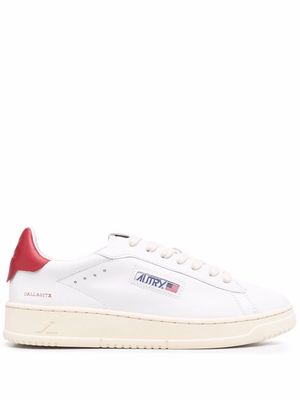 Autry logo patch low-top sneakers - White