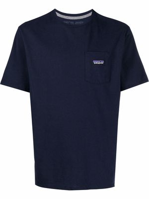 Patagonia logo-patch short-sleeve T-shirt - Blue