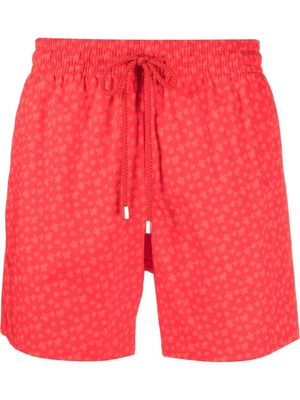 Vilebrequin patterned logo-patch swim shorts - Red