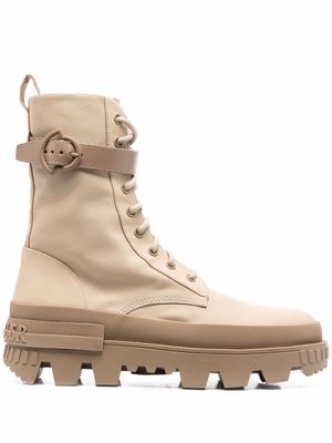 Moncler logo-print leather boots - Neutrals