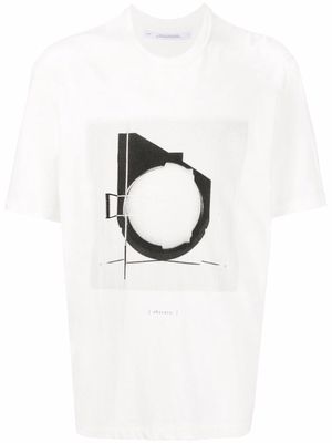 Julius graphic-print detail T-shirt - White