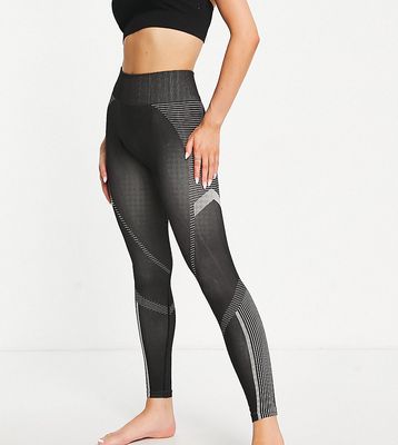 South Beach seamless contour leggings in black and white