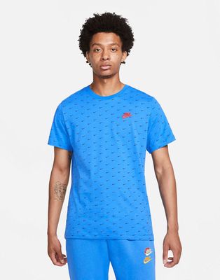 Nike Mini Swoosh all over print logo t-shirt in blue-Blues
