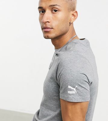 PUMA Classics T-shirt with central logo in gray-Grey