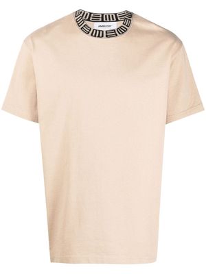 AMBUSH monogram ribbed-collar T-shirt - Neutrals