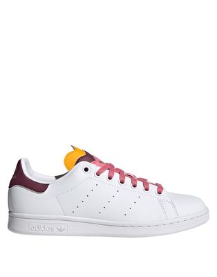 adidas Originals Stan Smith sneakers in white with scallop tongue
