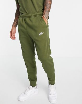 Nike Club cuffed sweatpants in khaki-Green