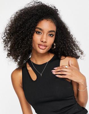 Amy Lynn jersey tank top with slit in black
